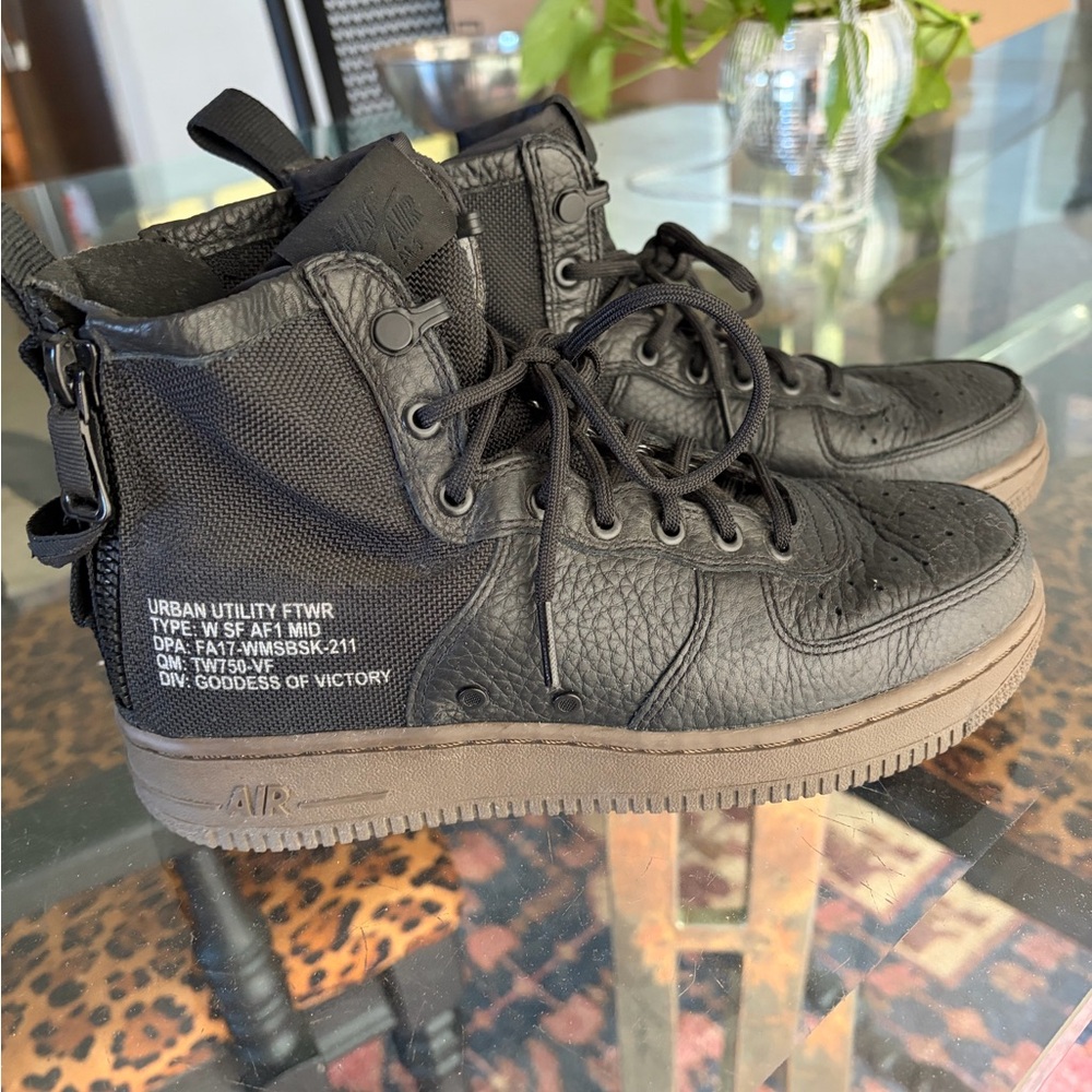 Nike Black and Brown Women's Sneakers